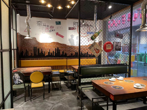 广亿万火锅店转让，各类设备齐全，接手即可营业，