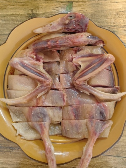 风干鸡手工制作