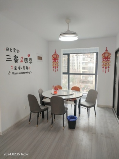出租邓州建业城三室两厅,136㎡，1350元/月