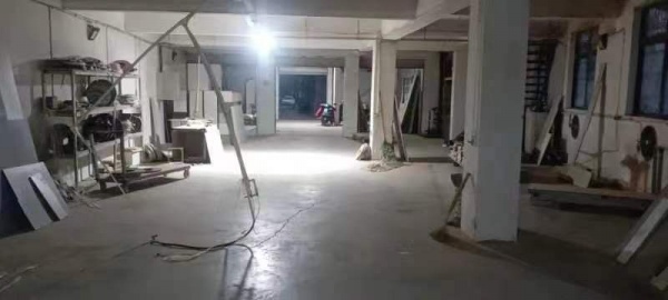 出租四室两厅