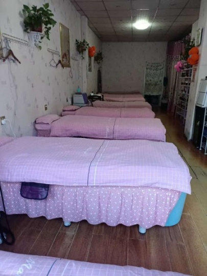 美容店房屋转租（无转让费）